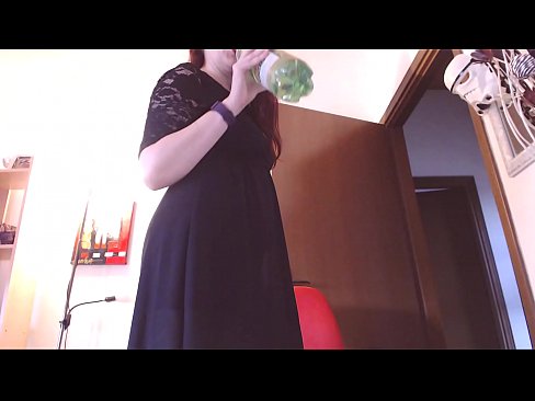 ❤️ Skjav sottomess li jħobb il-qliezet ta' taħt maħmuġin u luscious huwa sfurzat li masturbate wara li jara dan il-video! Sess f'mt.sex78.ru ☑