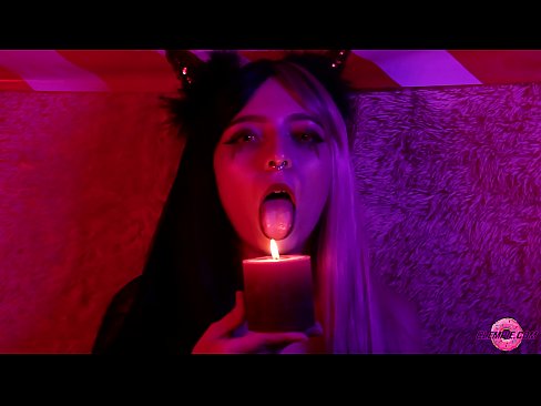 ❤️ Blowjob Passjonat minn Succubus Sexy b'Sodisfar tal-Ħalq Sess f'mt.sex78.ru ☑